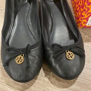 Tory Burch Chelsea Ballet Flats 9.5 Black